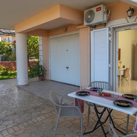 Apartment Aelia Seaview -
